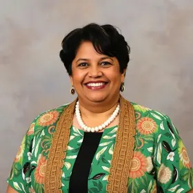 Mirella Almeida secretaria Amupe