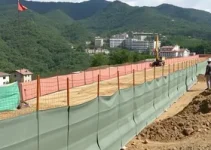 obra de contenção de barreira